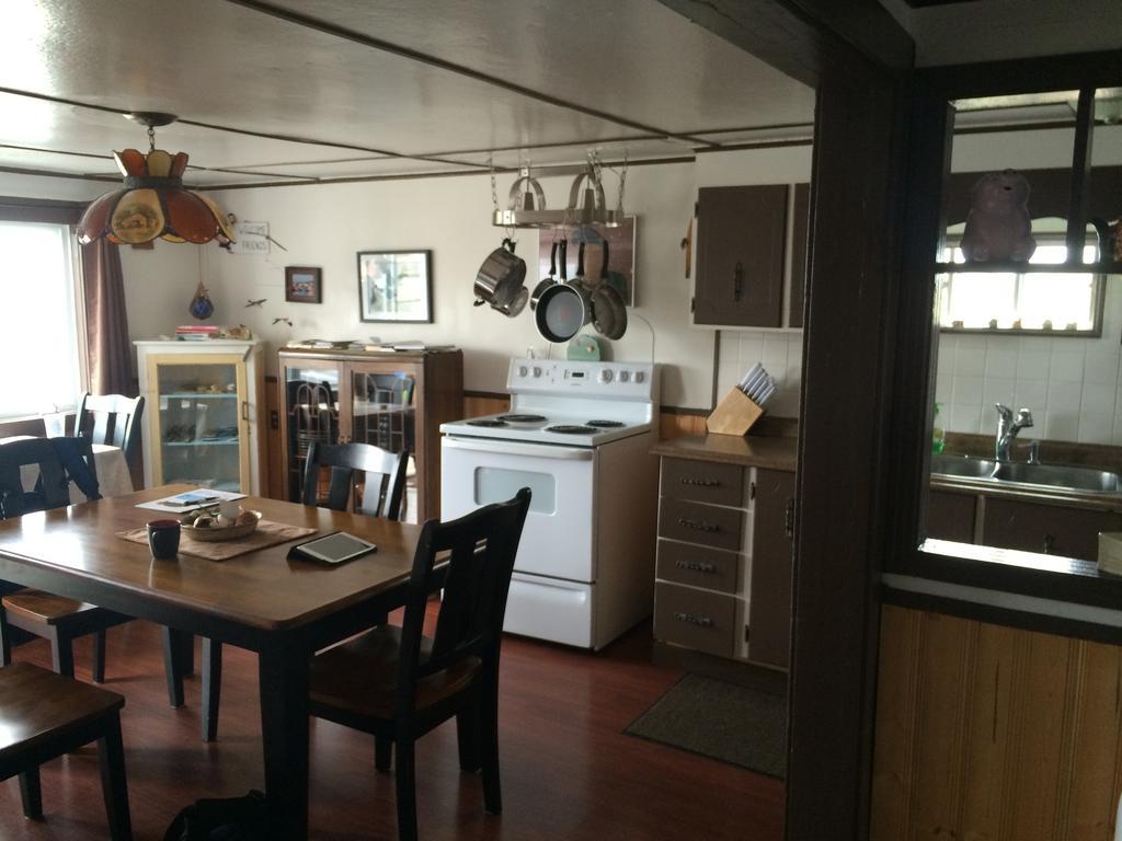Bird Island B&B Bed And Bubble Elliston Esterno foto